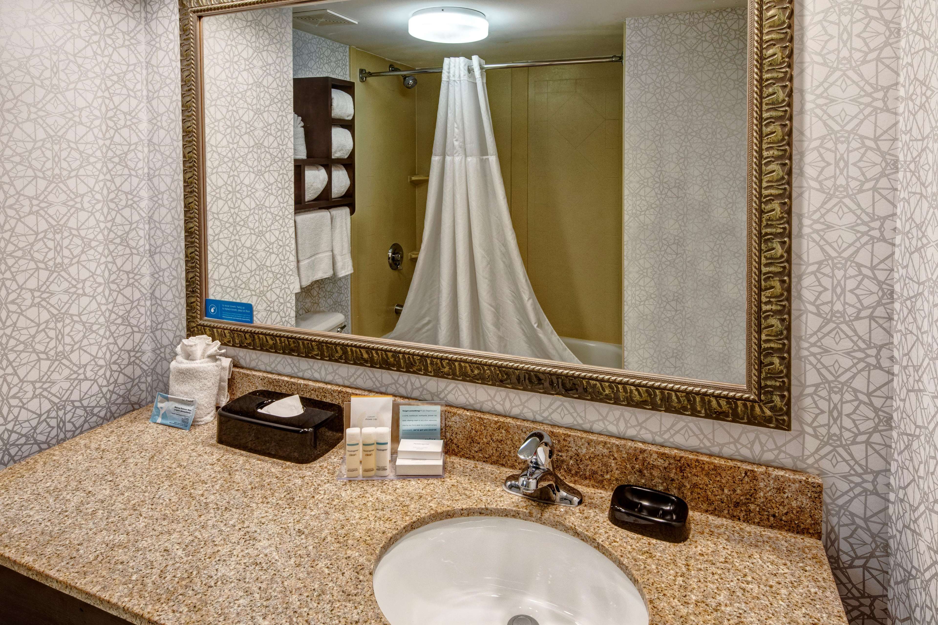 Hampton Inn by Hilton Rocky Mount Room Type - KING STUDY-NON SMOKING