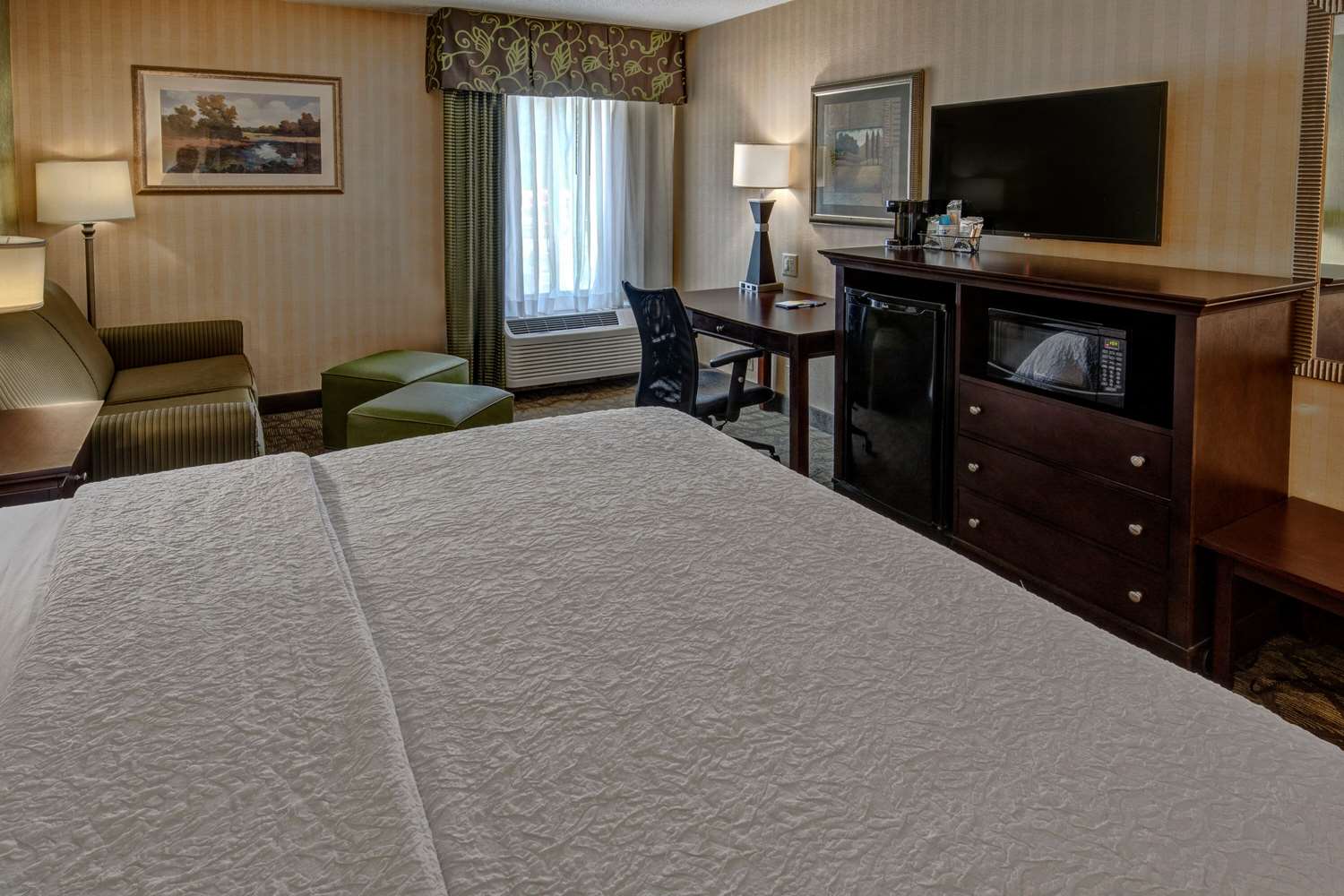 Hampton Inn Rocky Mount I95, Exit 138, NC See Discounts