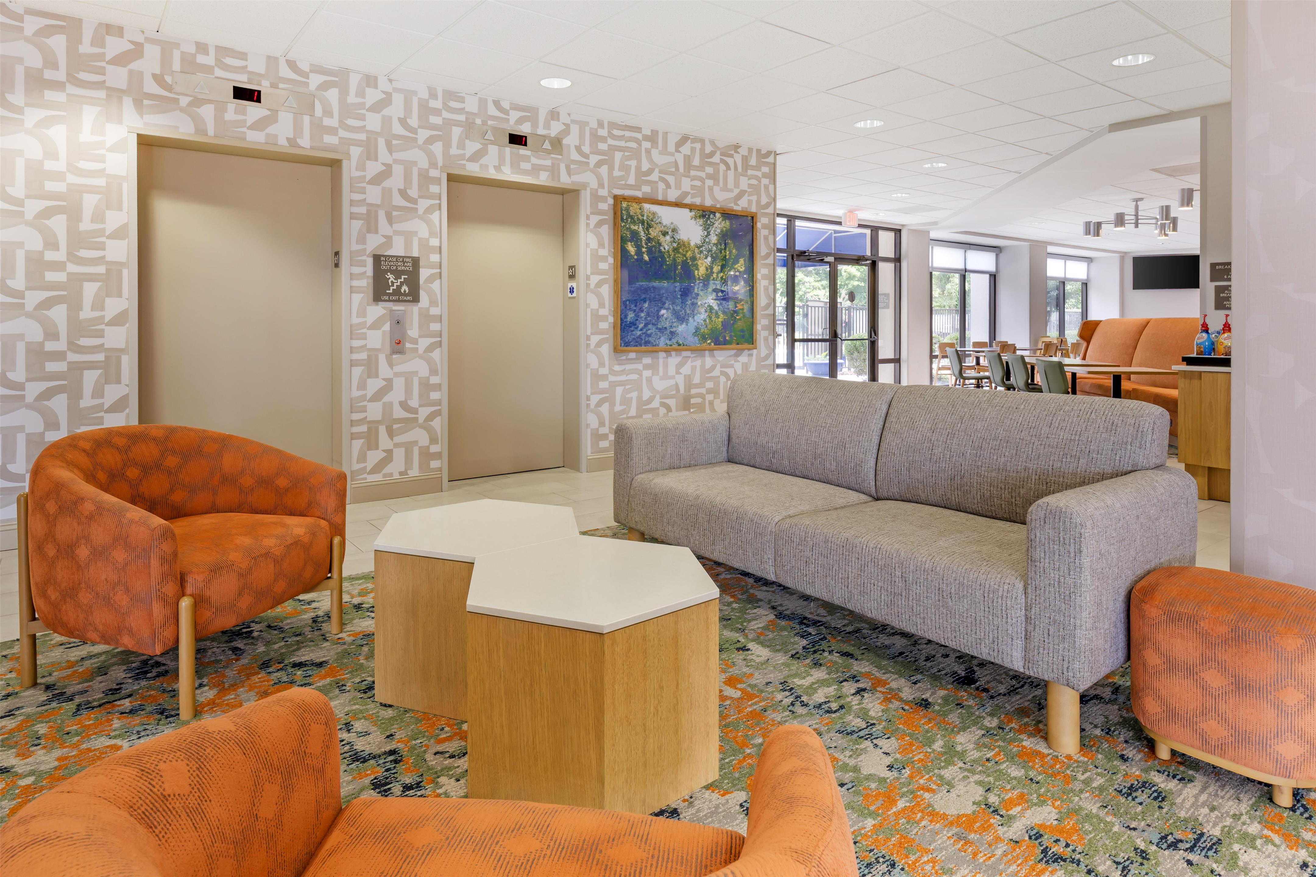 Lobby | Hampton Inn Rocky Mount
