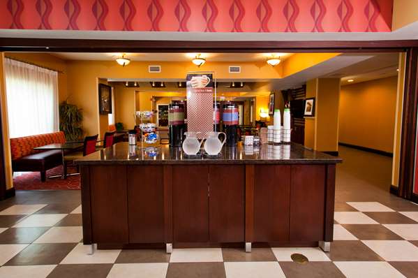 Restaurant - Hampton Inn & Suites Sacramento