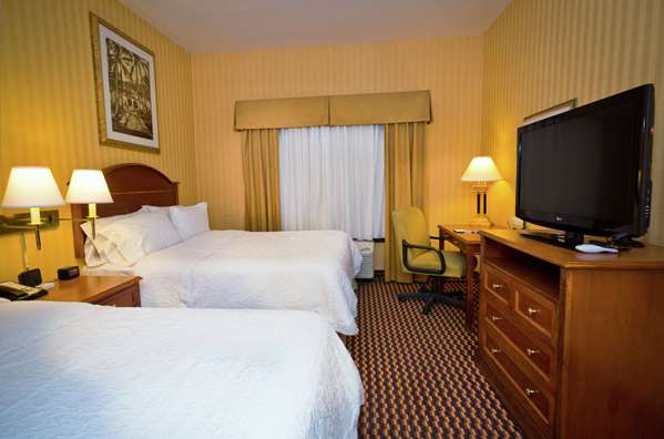  - Hampton Inn & Suites Sacramento