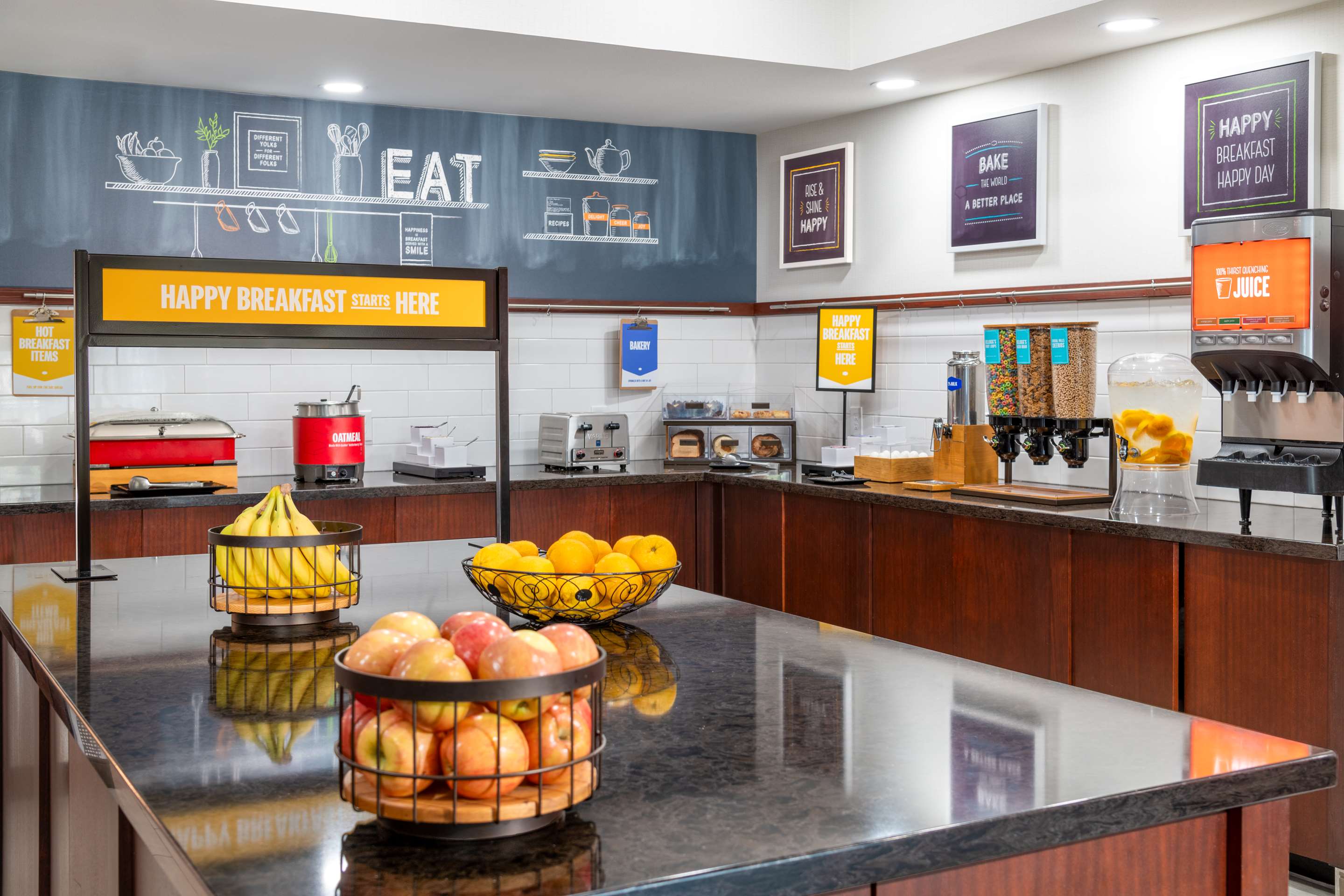Breakfast Area | Hampton Inn & Suites Sacramento-Cal Expo