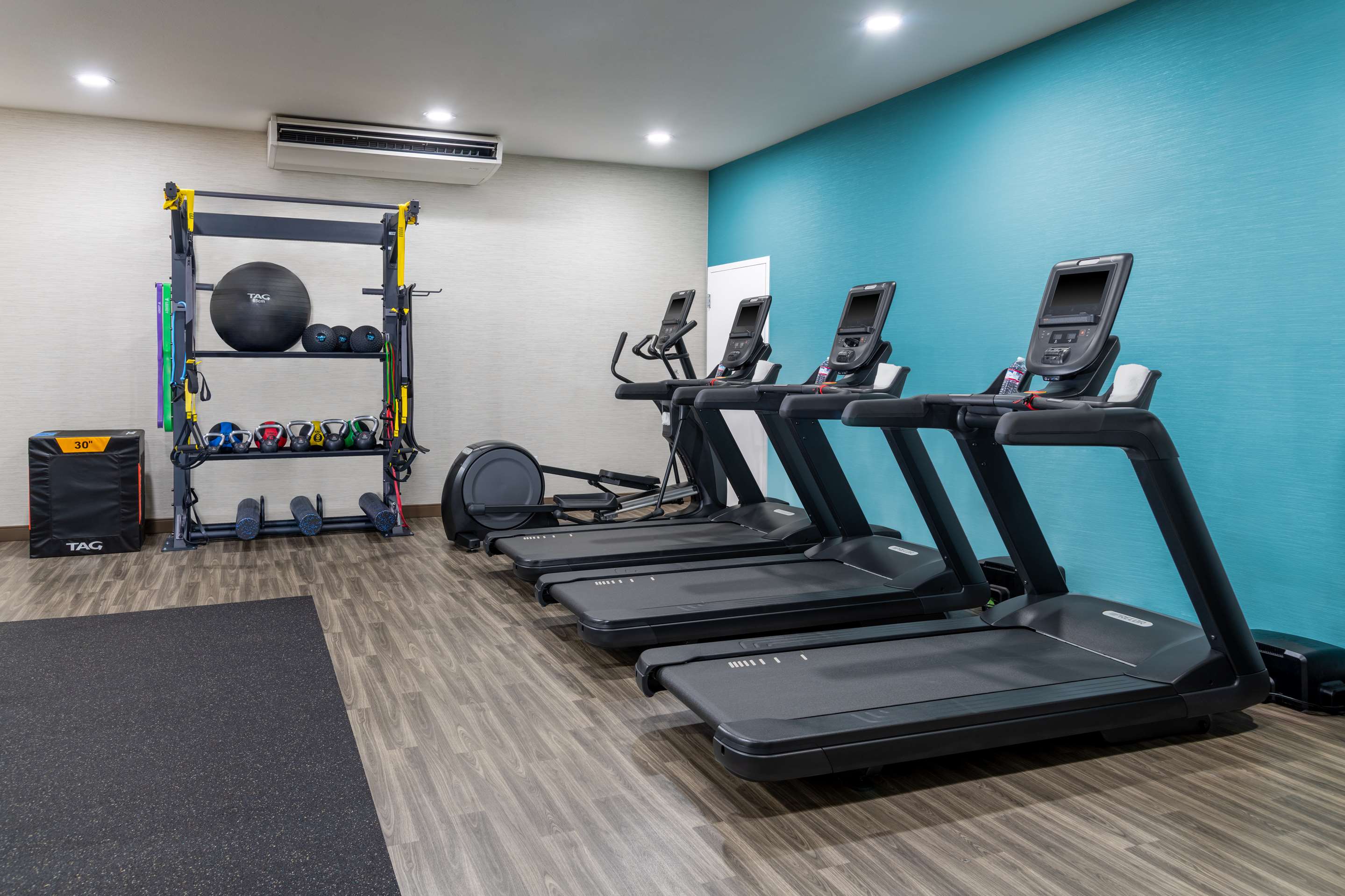 Health club fitness center gym | Hampton Inn & Suites Sacramento-Cal Expo