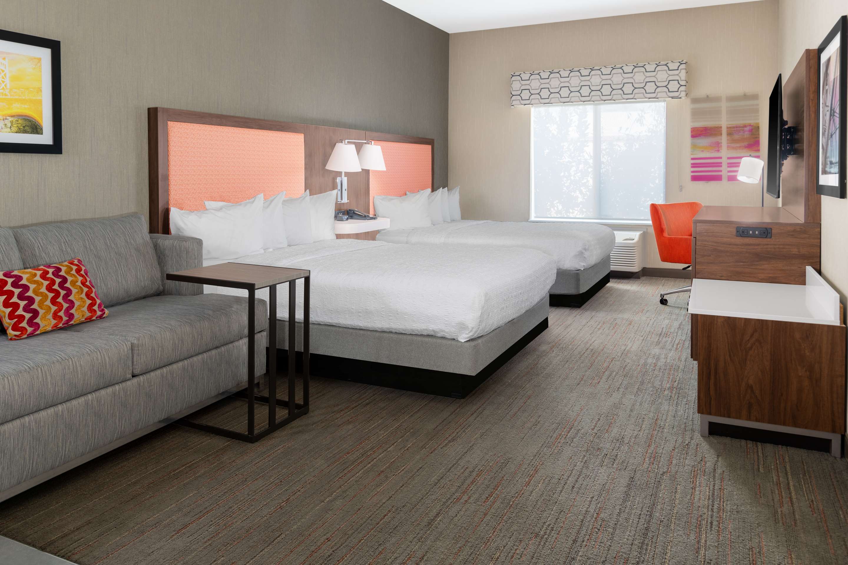 Guest room
