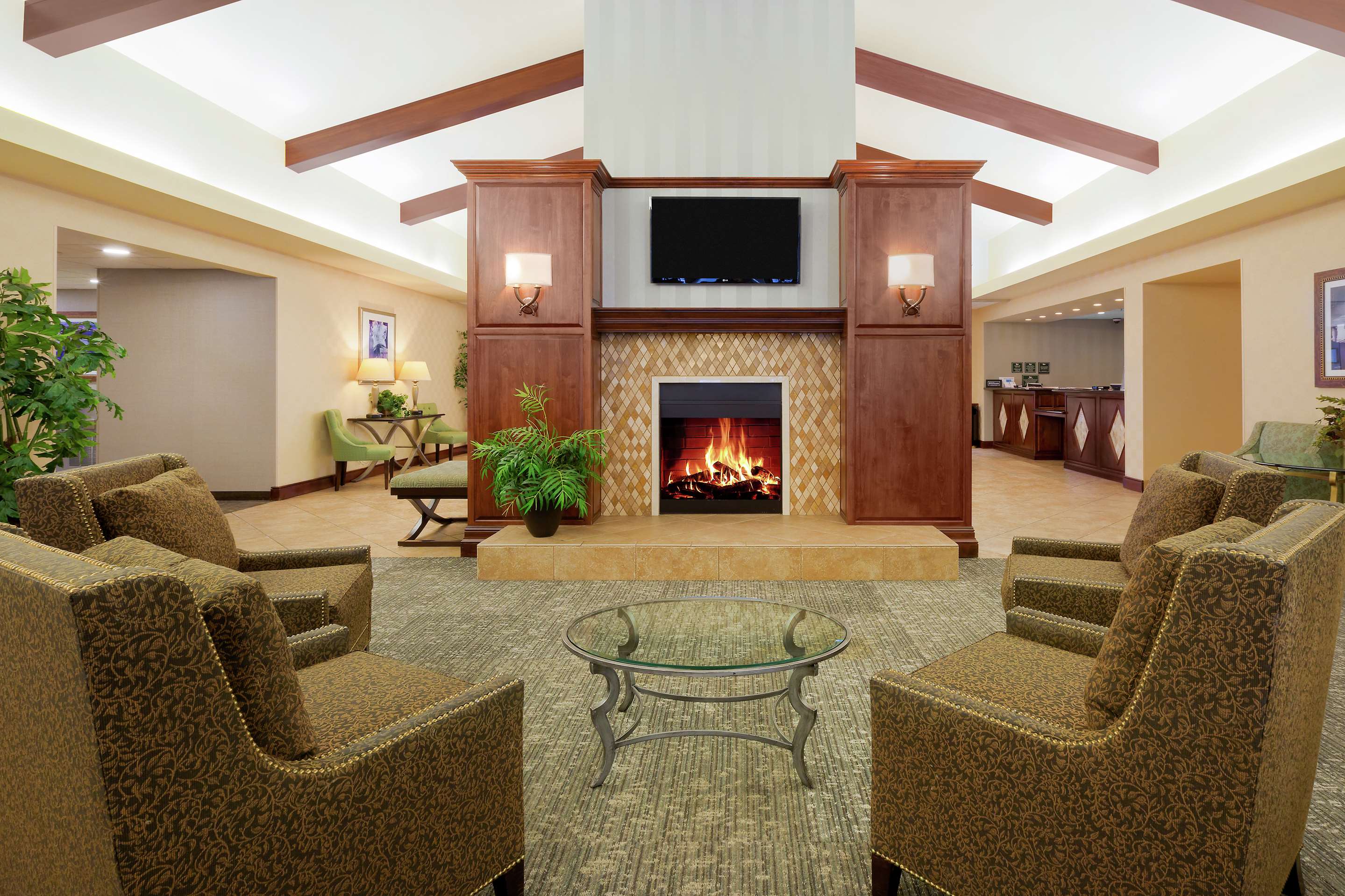 Lobby | Homewood Suites By Hilton Sacramento Airport - Natomas