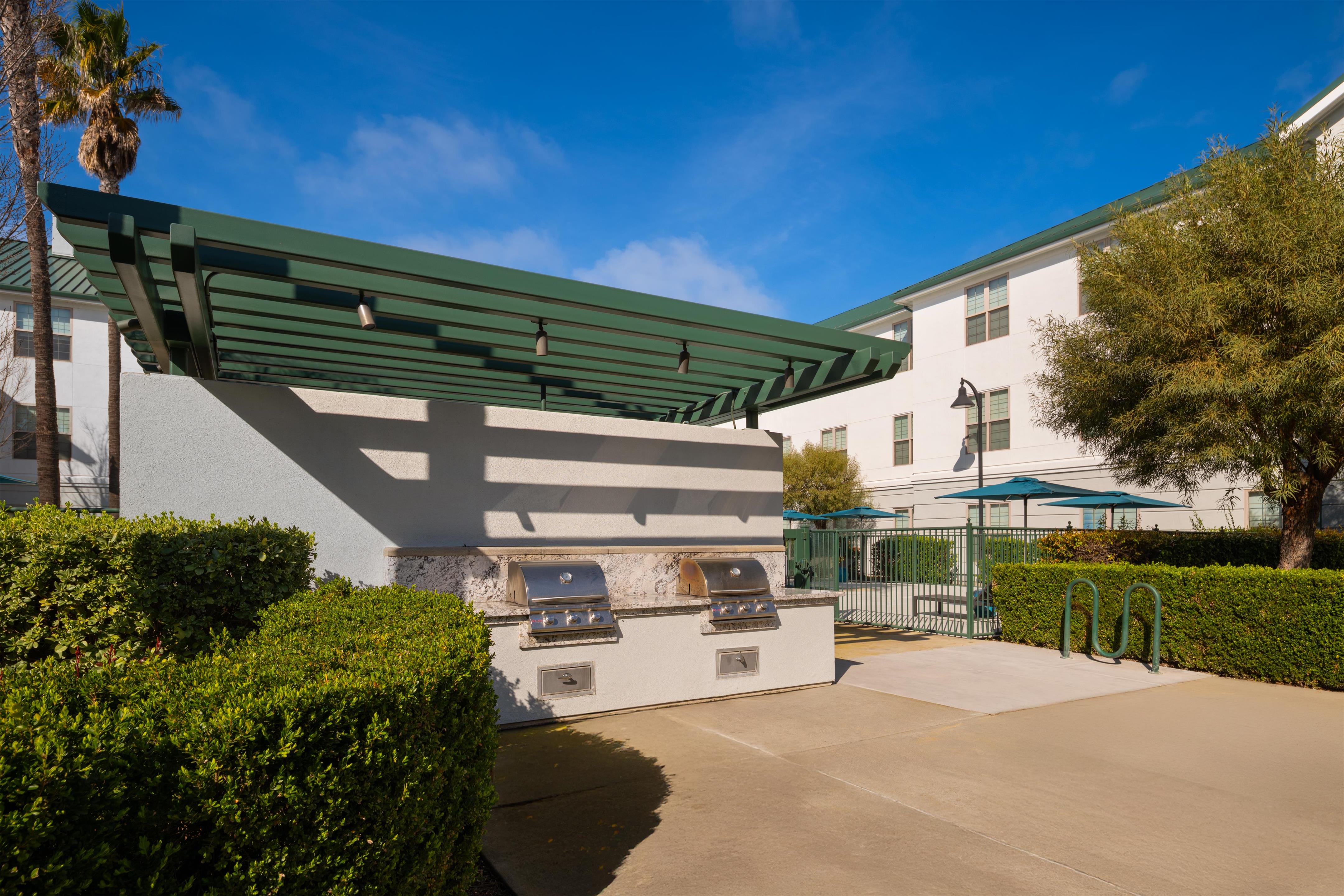 Exterior | Homewood Suites By Hilton Sacramento Airport - Natomas