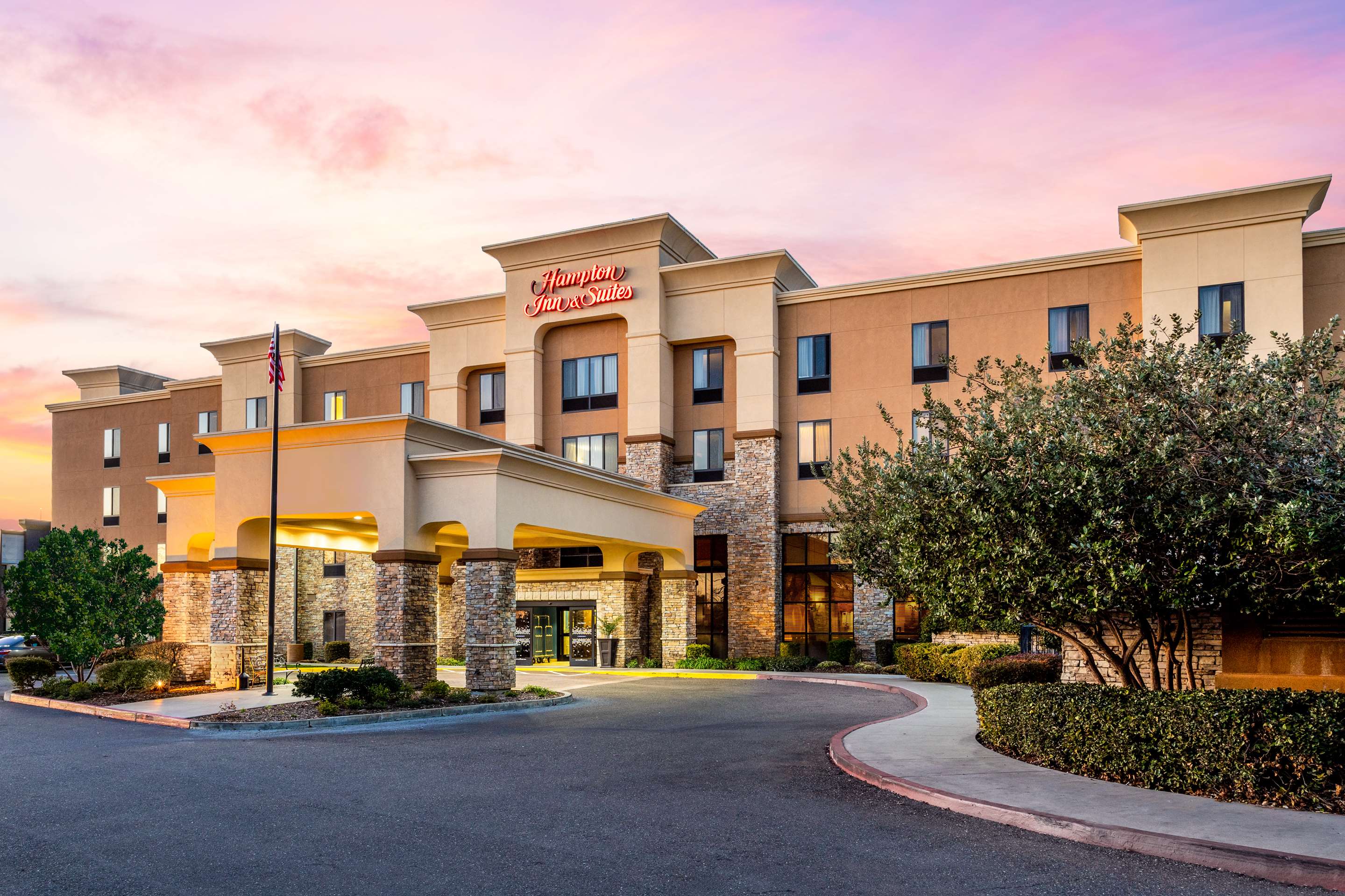 Exterior | Hampton Inn & Suites Sacramento-Elk Grove Laguna I-5