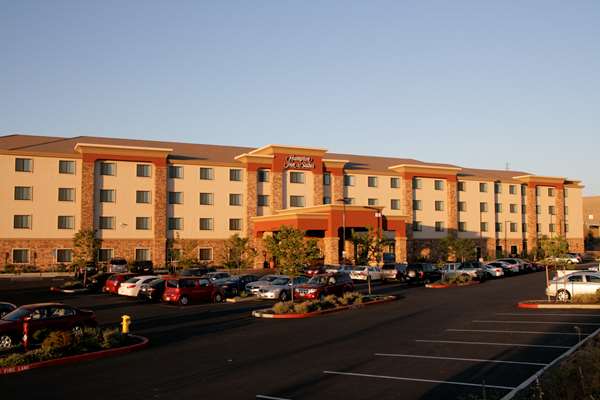Exterior view - Hampton Inn & Suites Folsom
