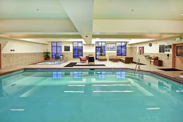 Pool - Hampton Inn & Suites Folsom