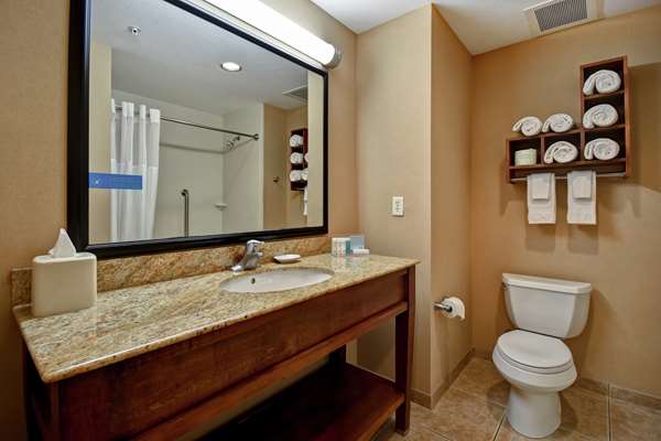 - Hampton Inn & Suites Folsom