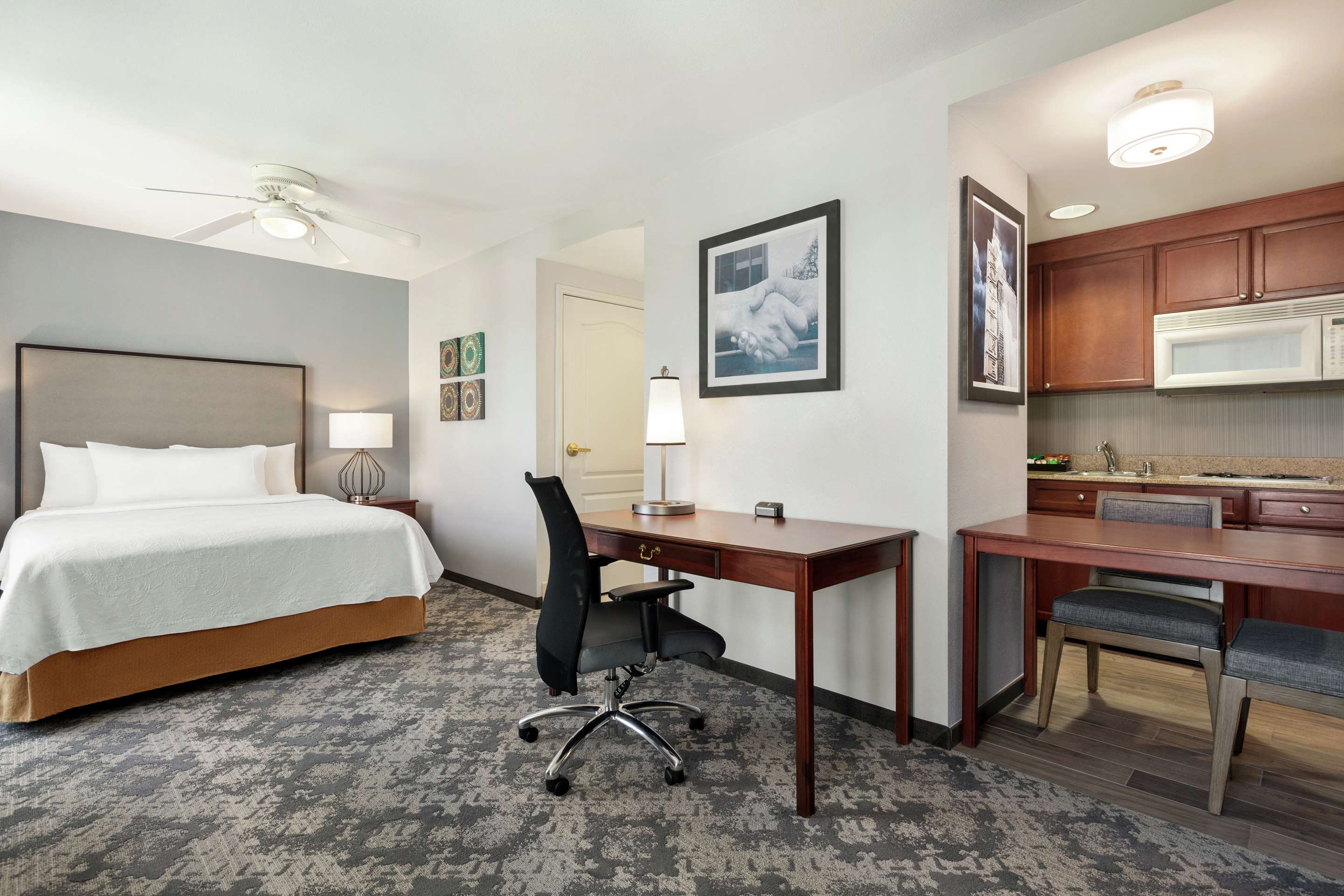 Guest room