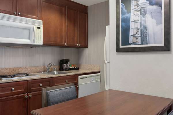  - Homewood Suites by Hilton Roseville