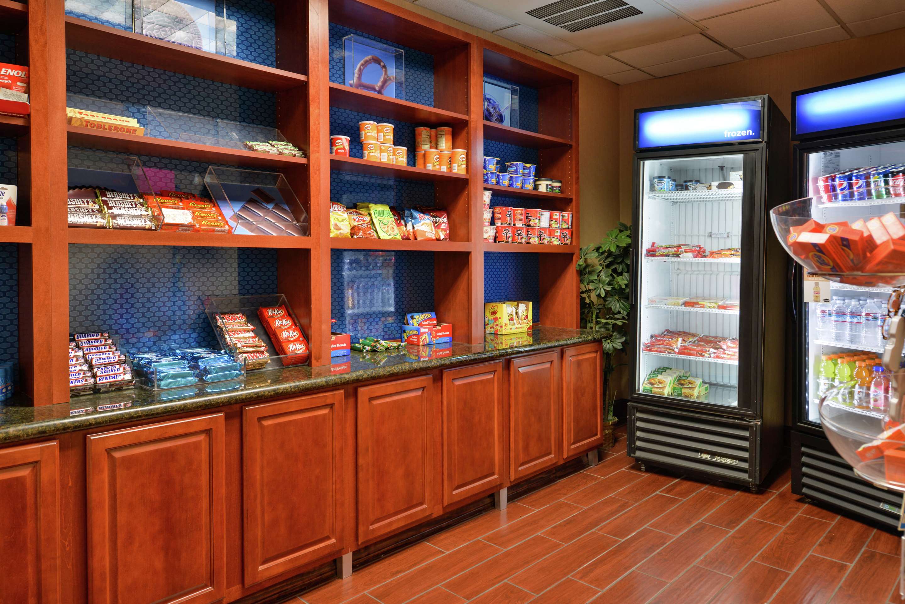 Restaurant | Hampton Inn & Suites Woodland-Sacramento Area
