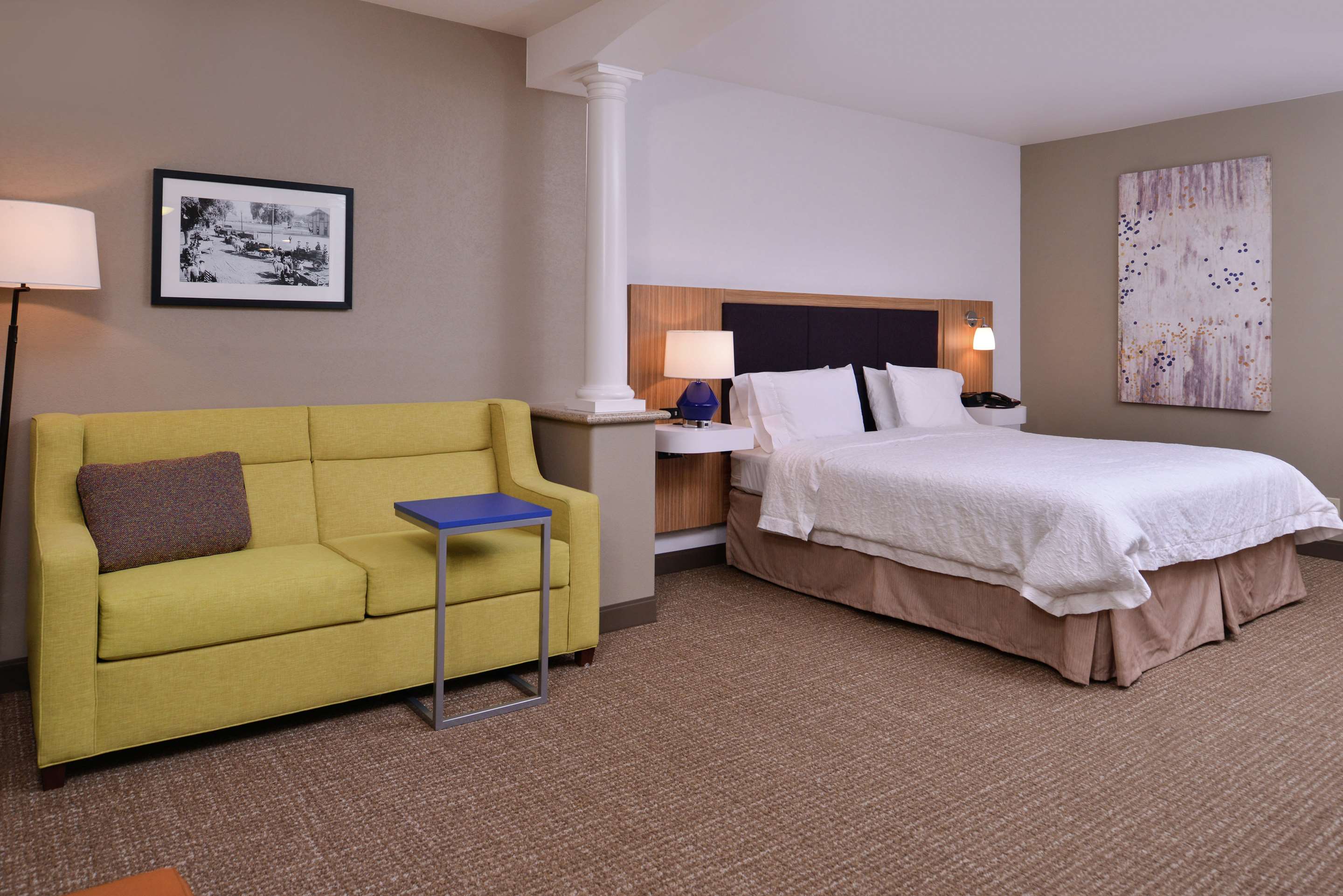 Guest room
