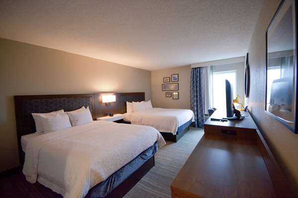  - Hampton Inn East Salem