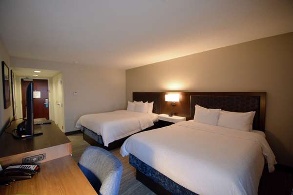  - Hampton Inn East Salem