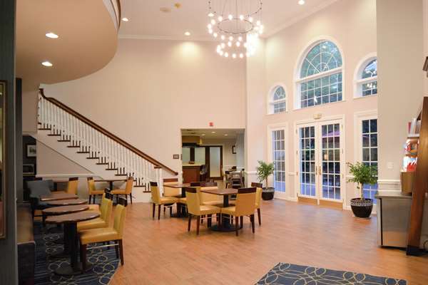 Amenities - Hampton Inn East Salem