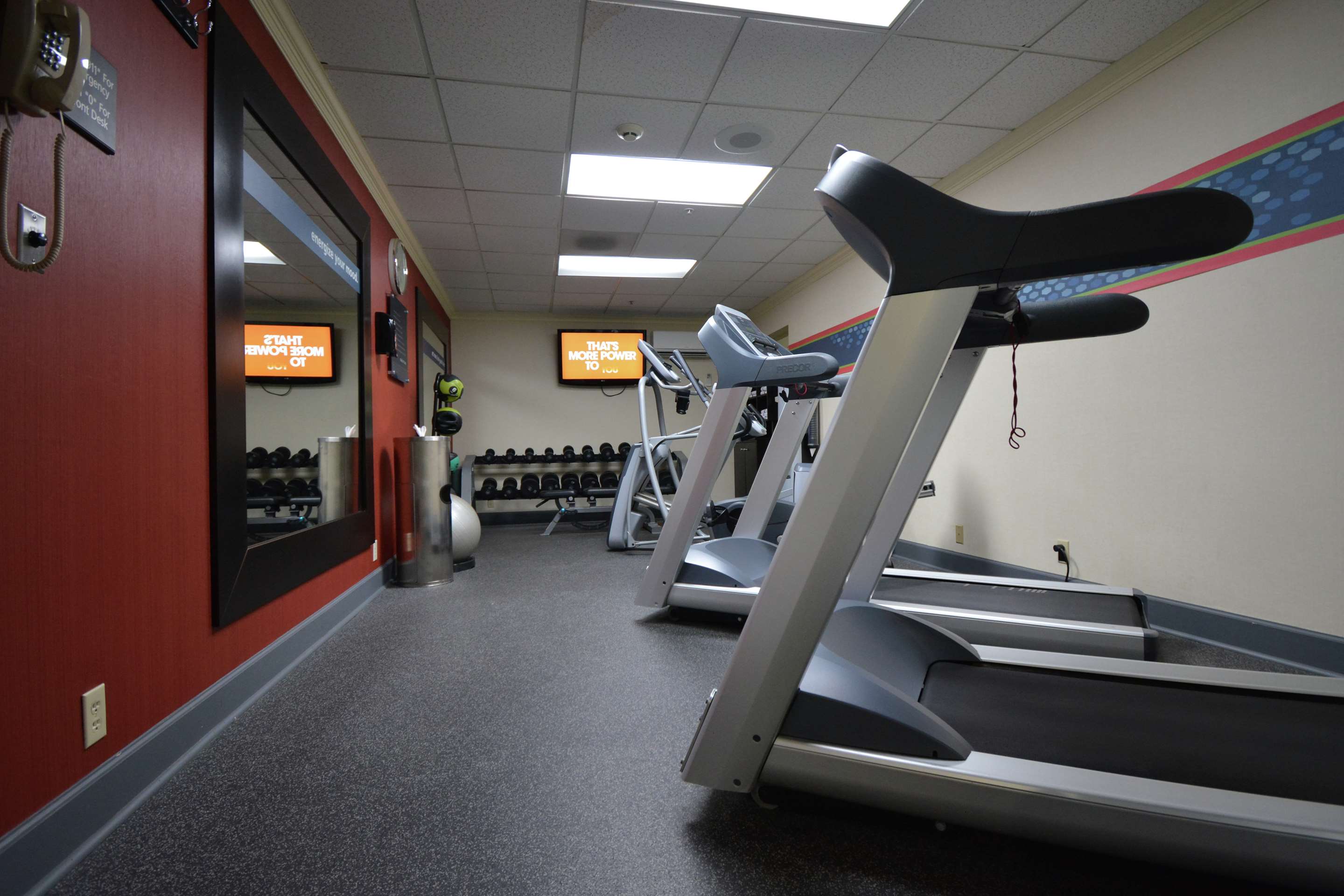 Health club fitness center gym | Hampton Inn Salem East - Electric Road