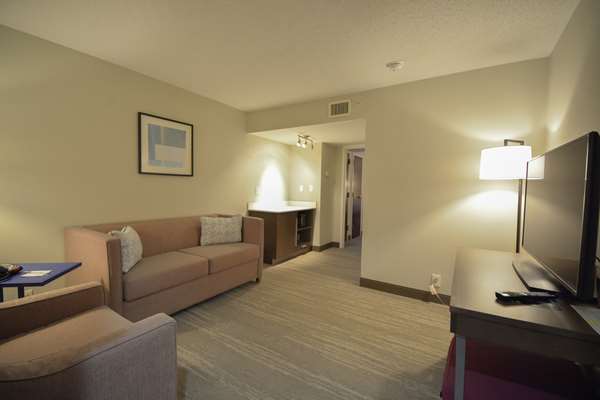  - Hampton Inn East Salem