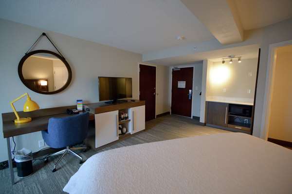  - Hampton Inn East Salem