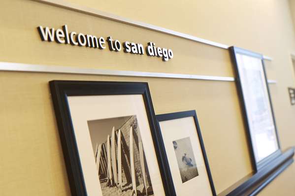  - Hampton Inn San Diego - I-8, Exit 3