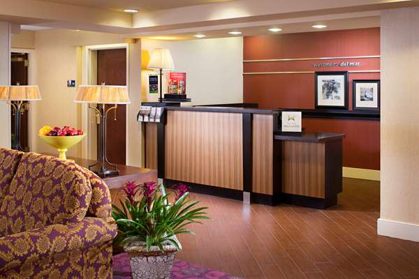  - Hampton Inn Del Mar San Diego - I-5, Exits 33 & 33B