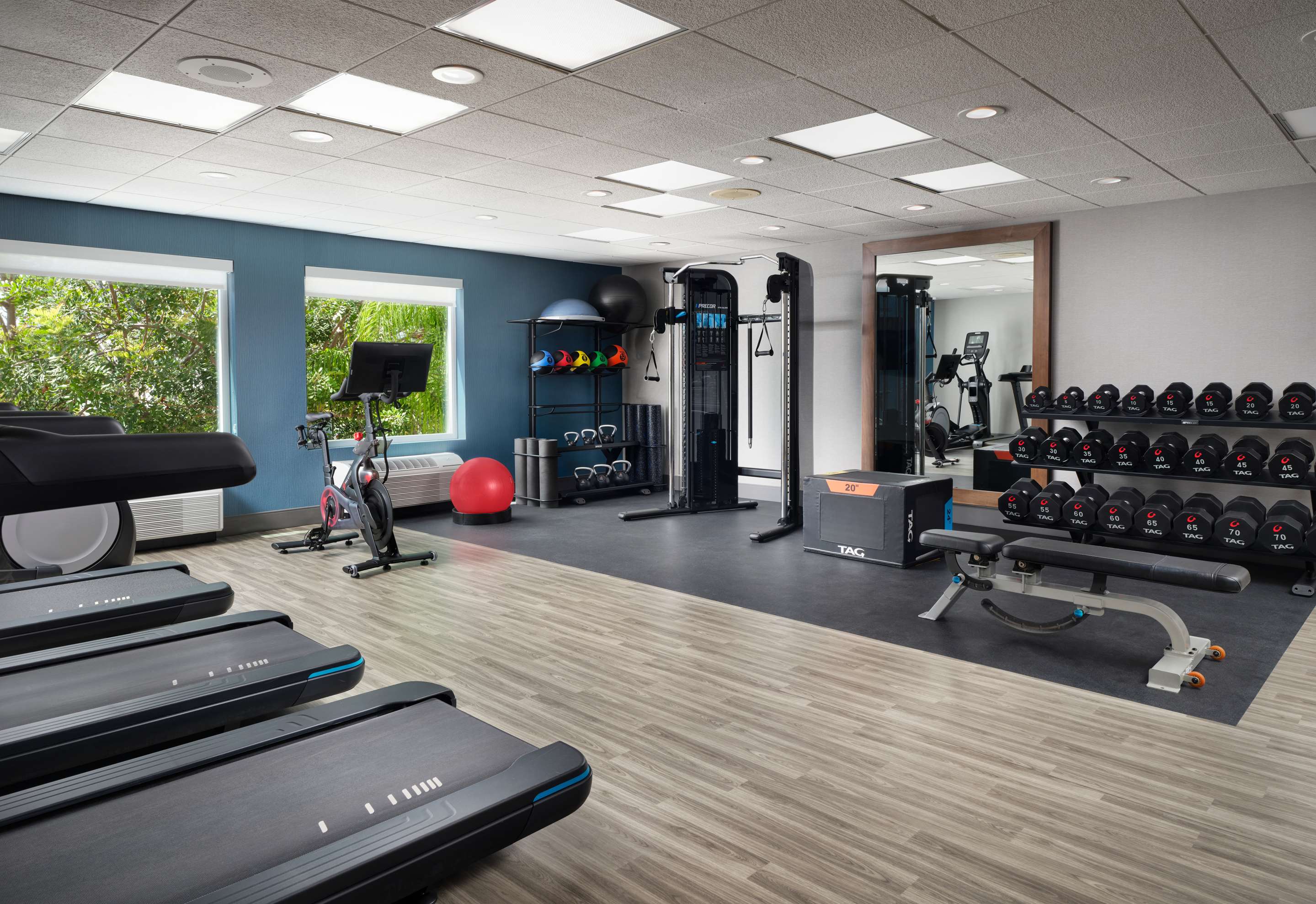 Health club fitness center gym | Hampton Inn San Diego Del Mar