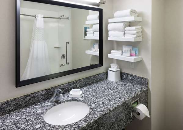  - Hampton Inn Downtown San Diego