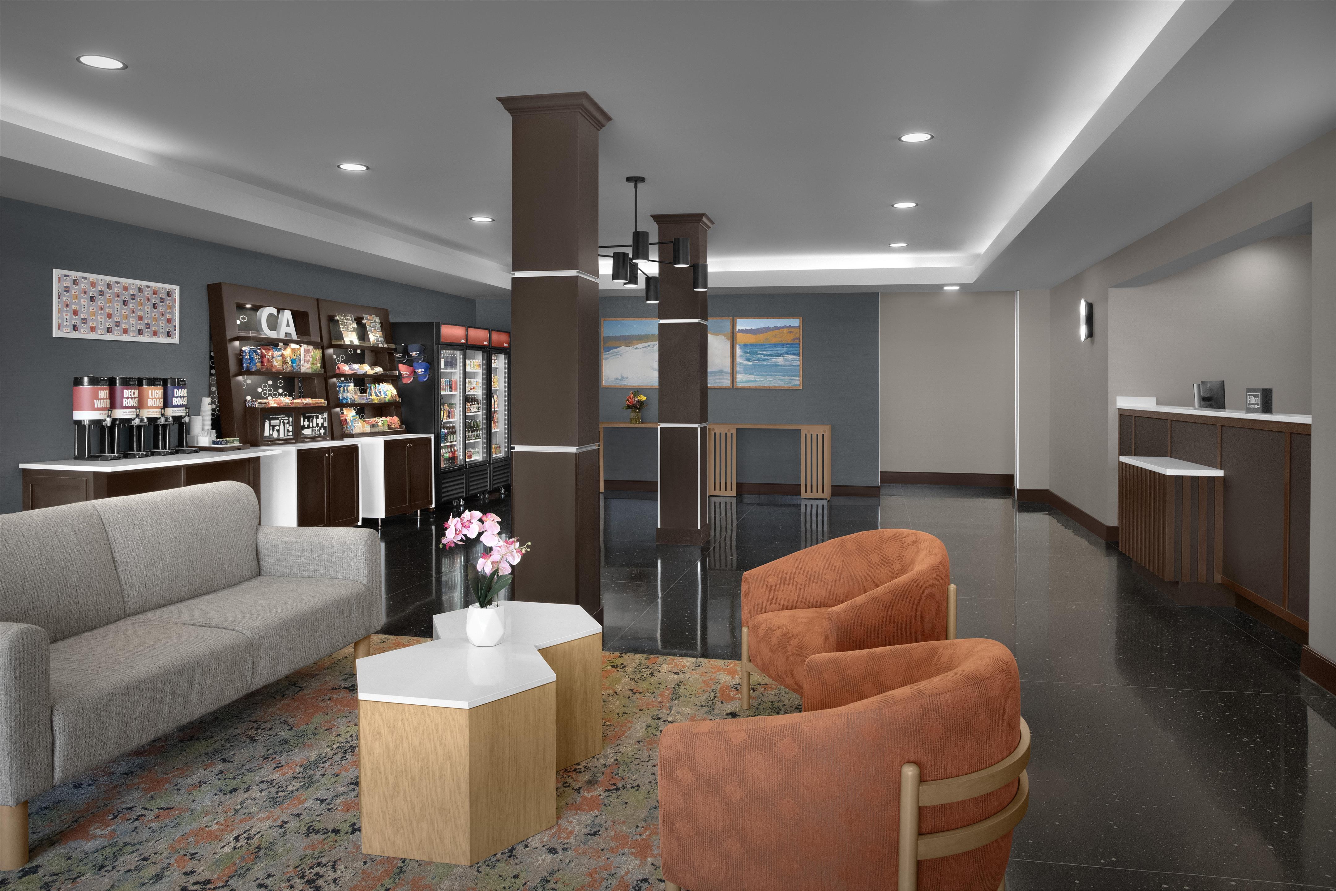 Lobby | Hampton Inn San Diego-Downtown