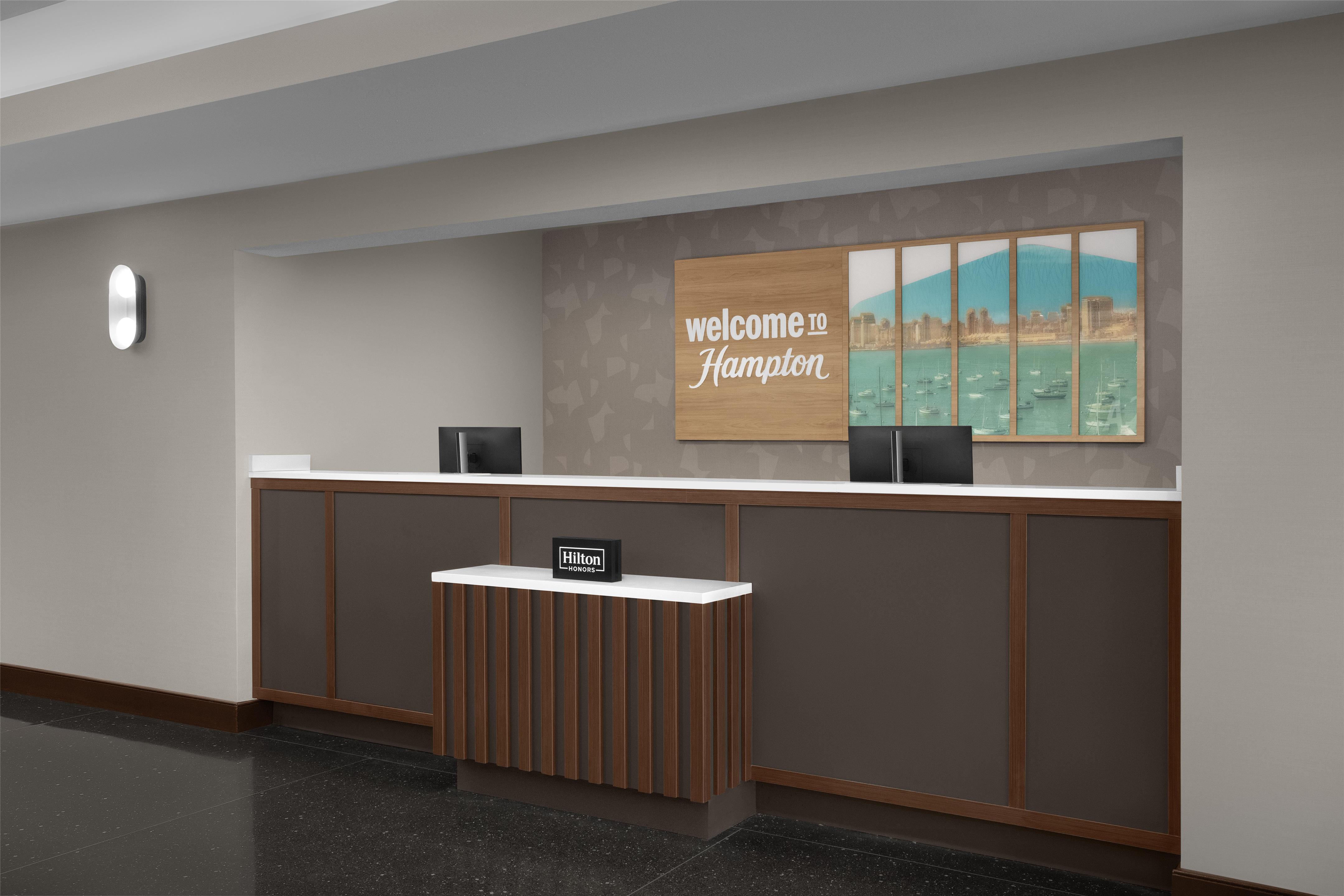 Reception | Hampton Inn San Diego-Downtown