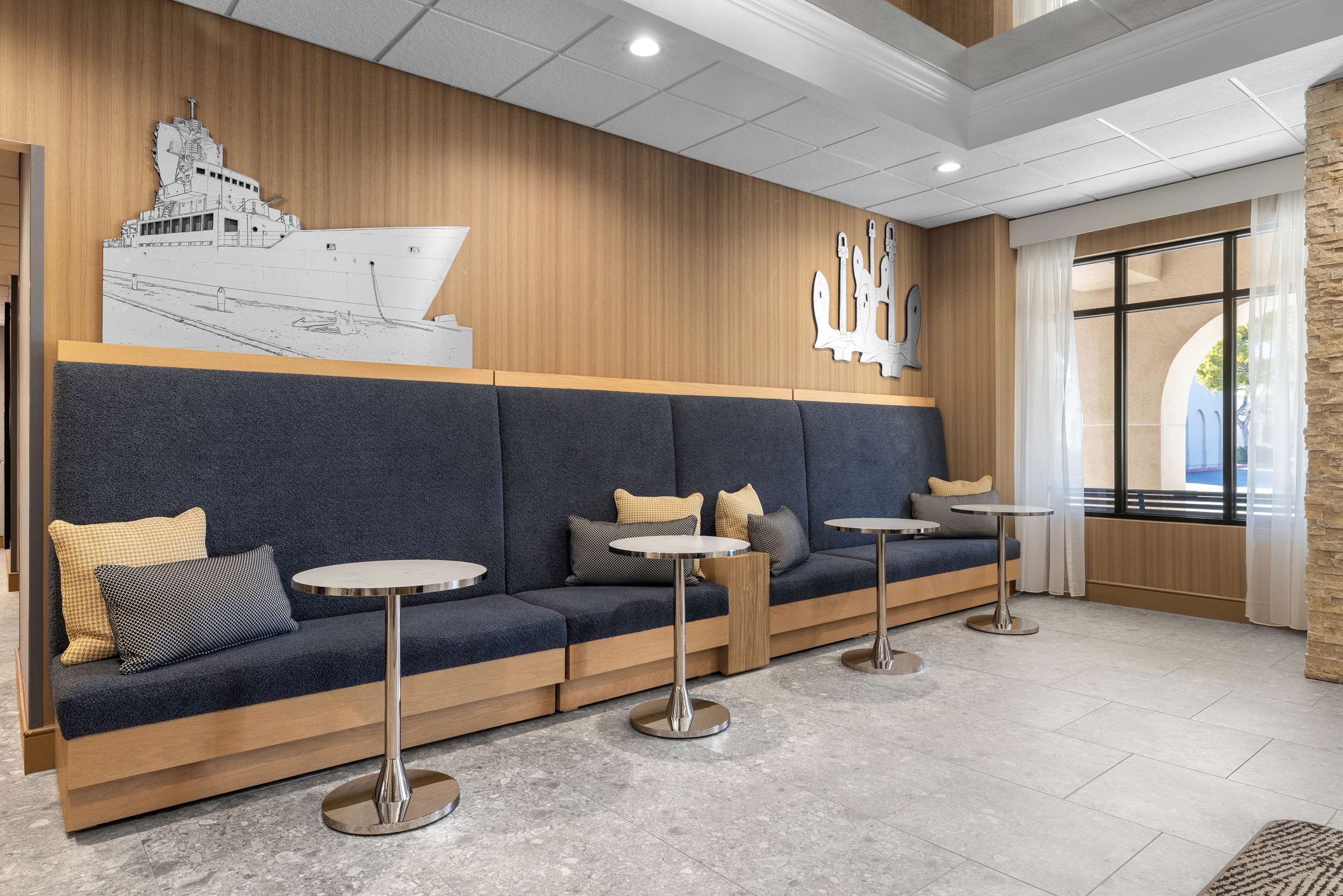 Lobby | Homewood Suites by Hilton San Diego Airport/Liberty Station