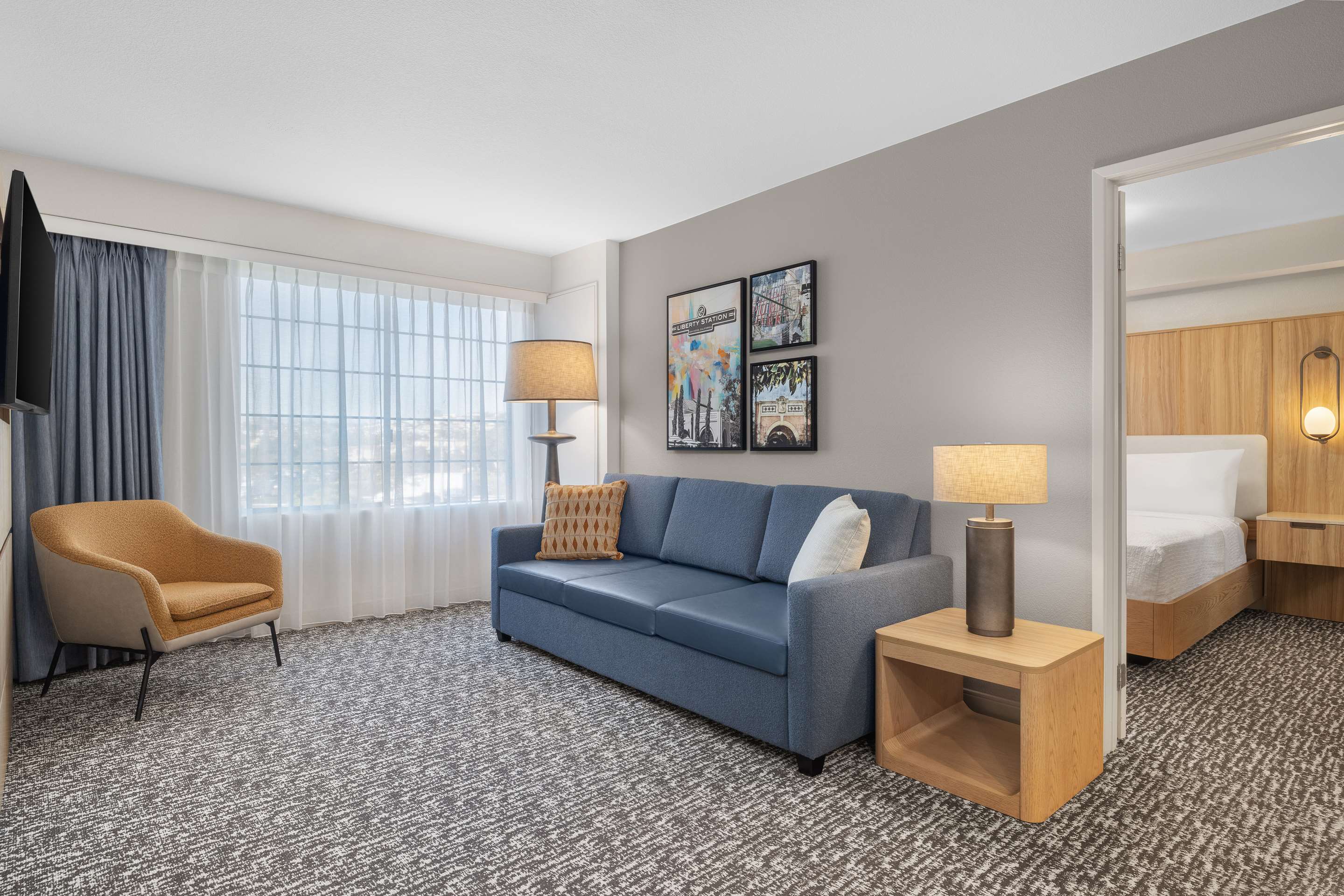 Guest room