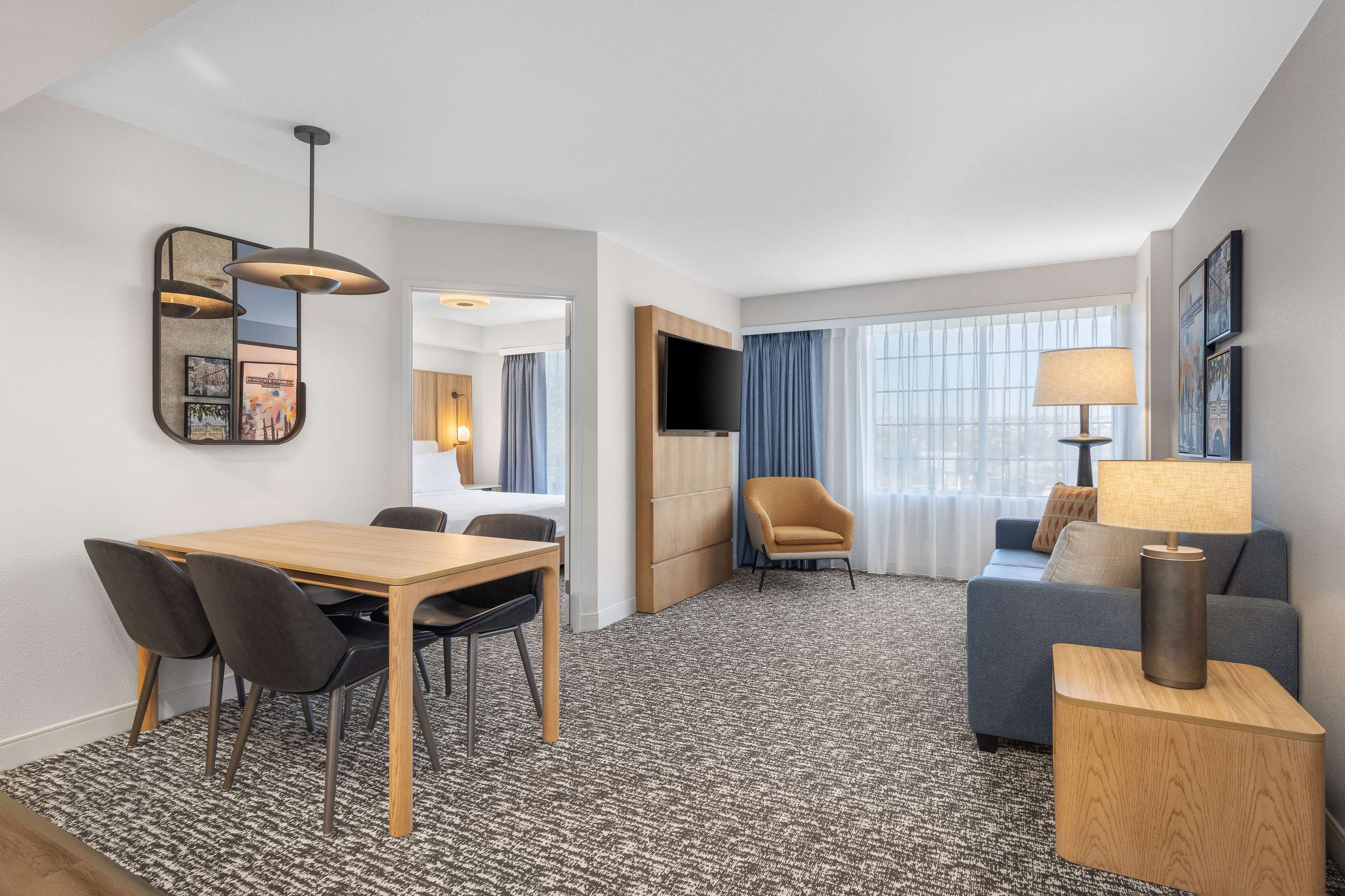 Guest room