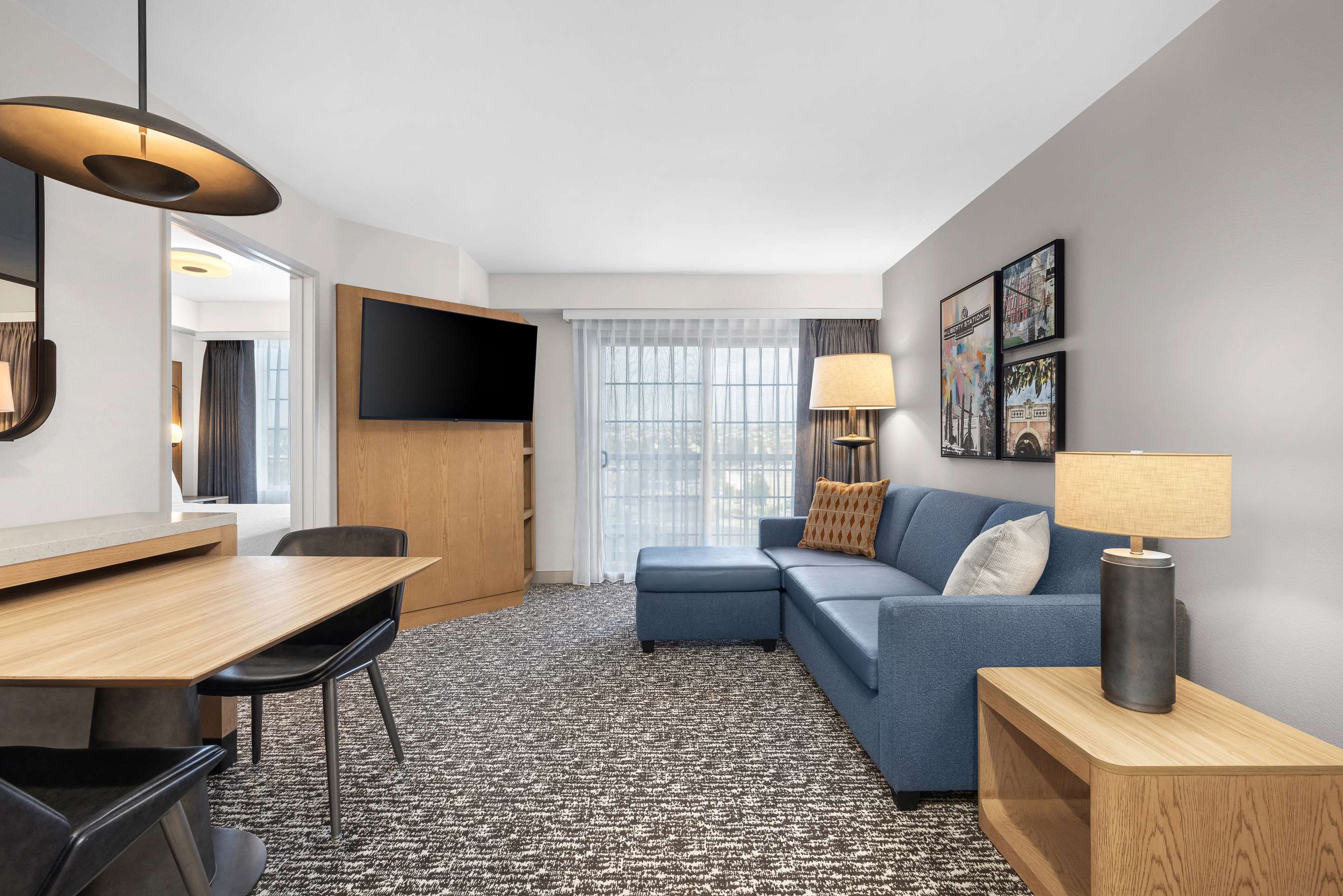 Guest room