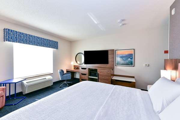  - Hampton Inn & Suites Pittsburg - CA 4, Exit 24