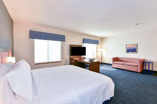  - Hampton Inn & Suites Pittsburg - CA 4, Exit 24