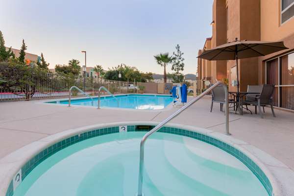 Pool - Hampton Inn San Marcos - CA 78, Exit 13