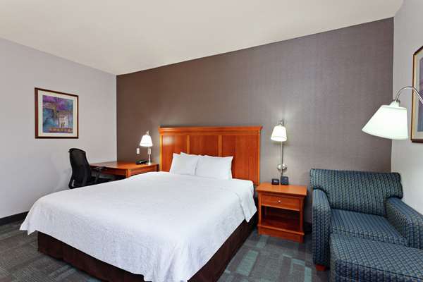  - Hampton Inn San Marcos - CA 78, Exit 13