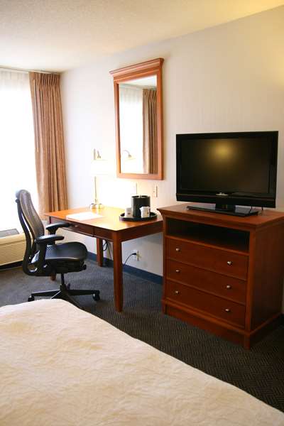  - Hampton Inn San Marcos - CA 78, Exit 13