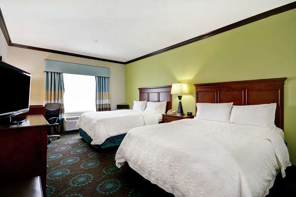  - Hampton Inn Northeast San Antonio - I-35 & I-410, Exit 164A