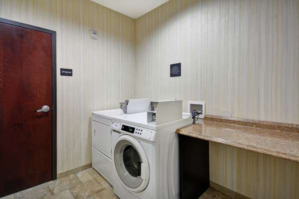  - Hampton Inn Northeast San Antonio - I-35 & I-410, Exit 164A