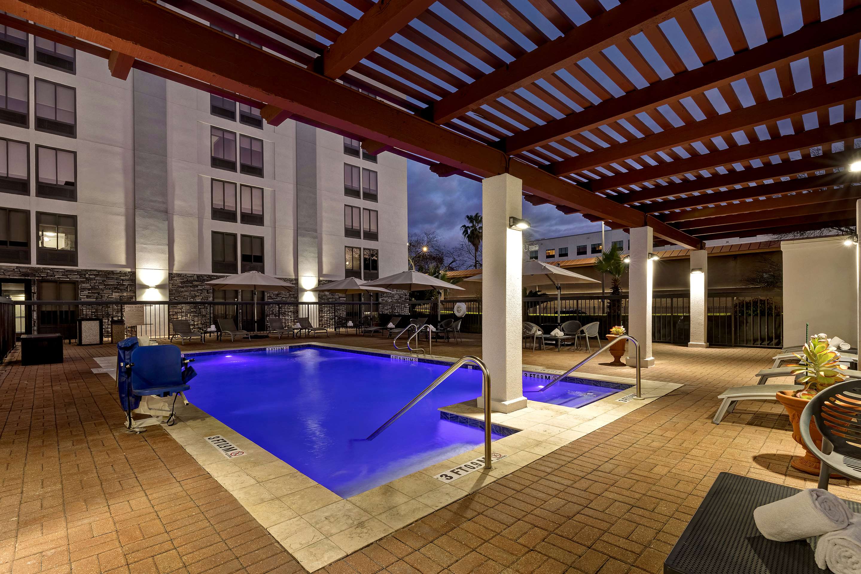 Pool | Hampton Inn San Antonio-Downtown (River Walk)