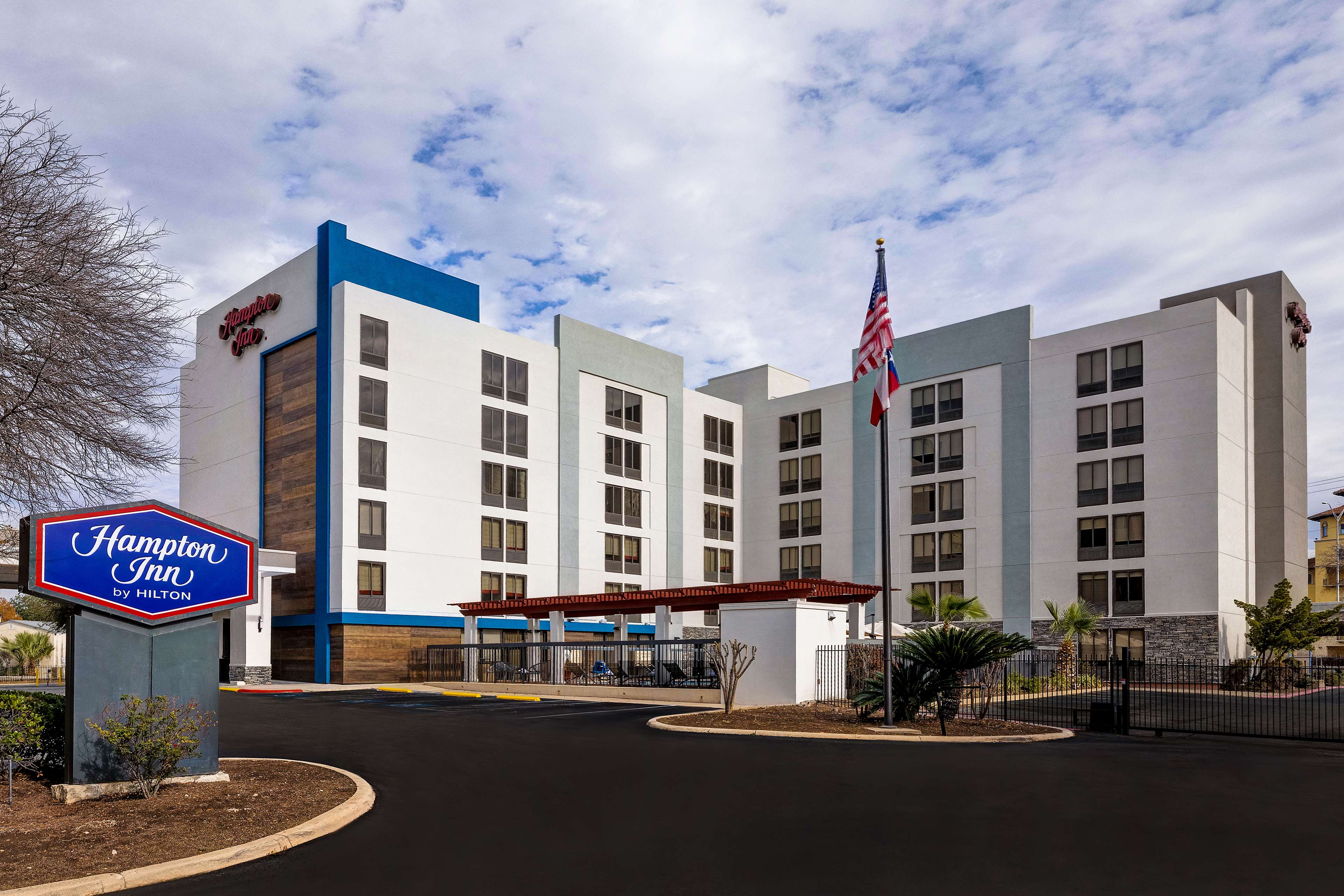 Hampton Inn San Antonio-Downtown (River Walk Area)