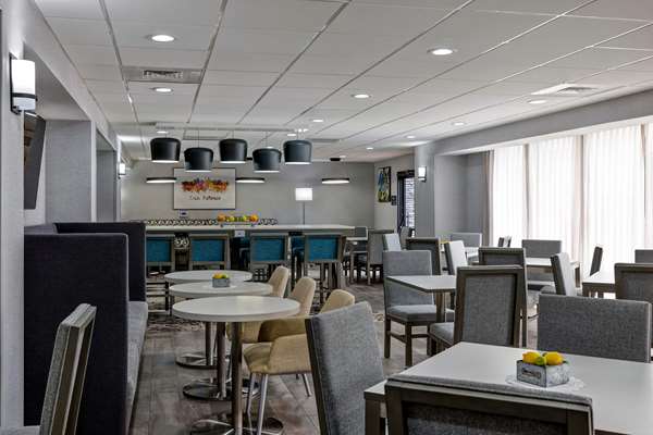 Amenities - Hampton Inn Downtown San Antonio - I-37, Exit 141