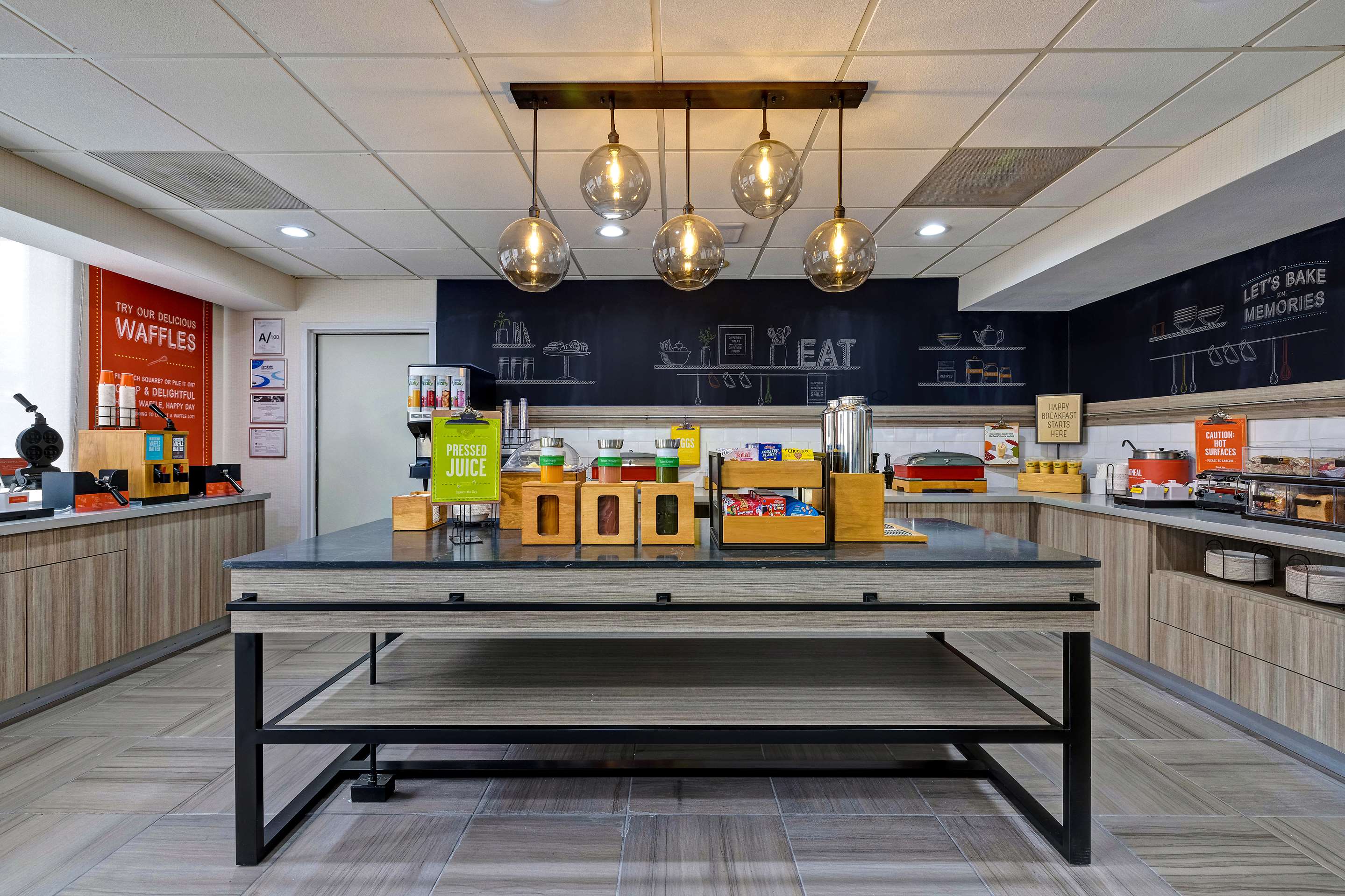 Breakfast Area | Hampton Inn San Antonio-Downtown (River Walk)