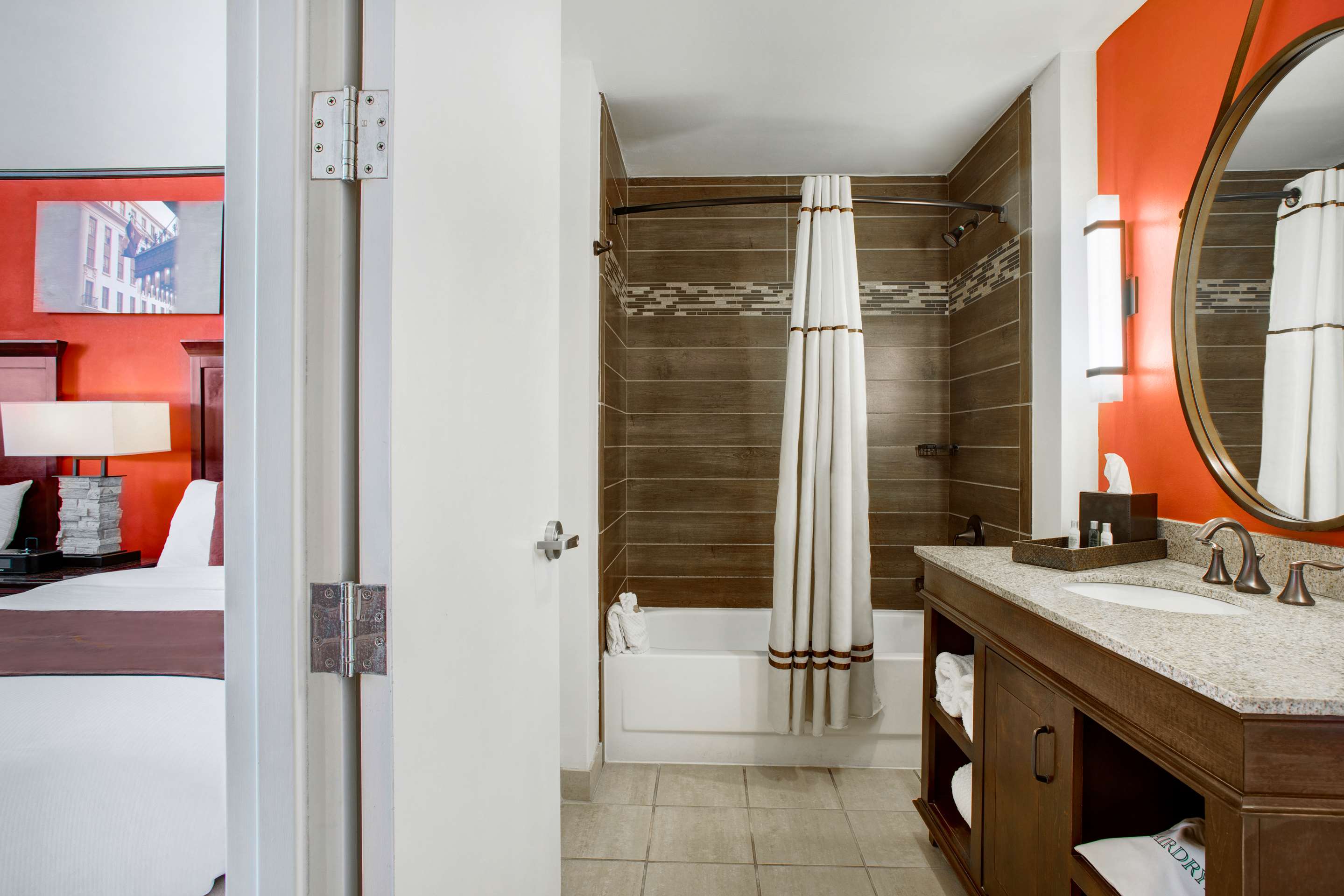 Guest room bath