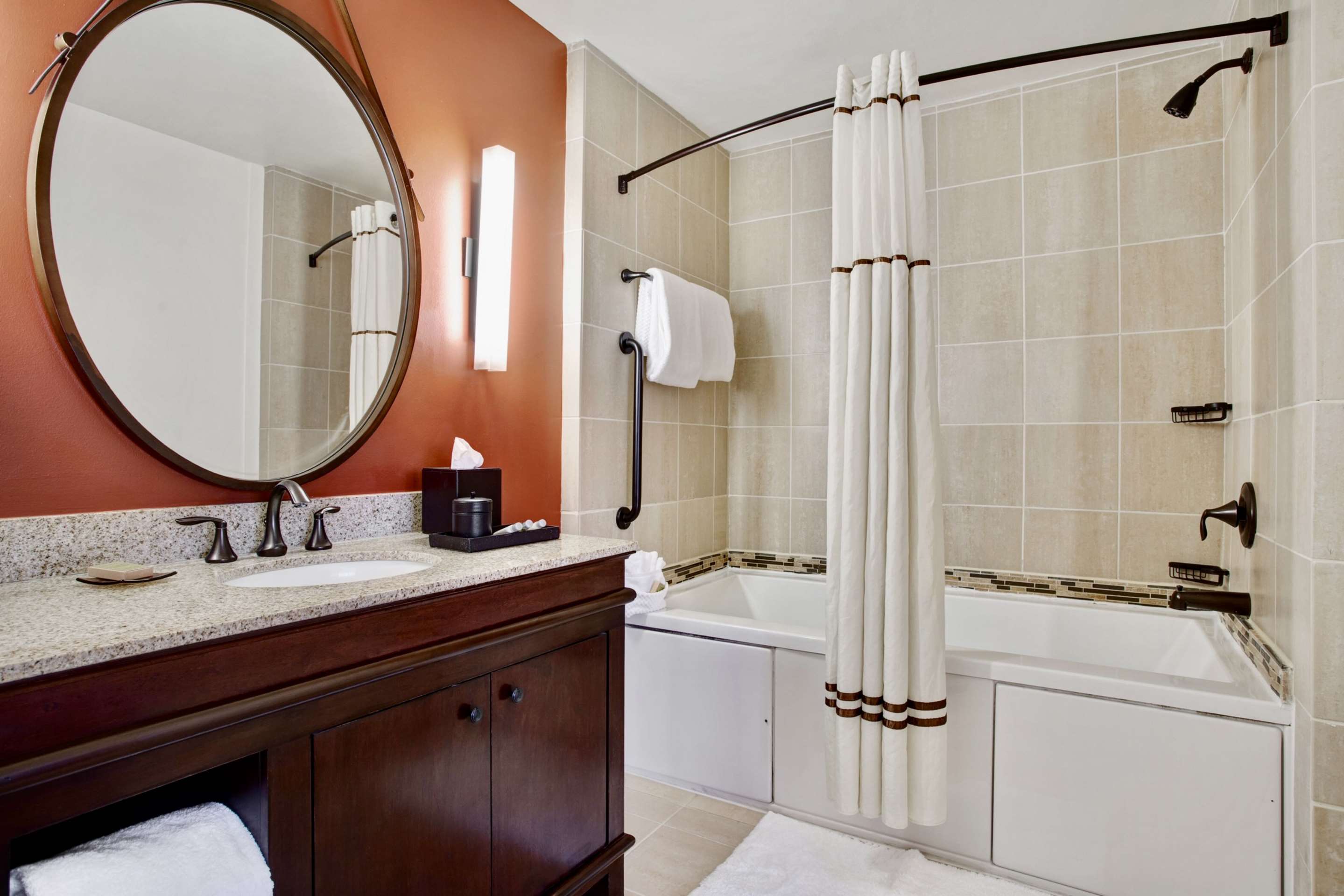 Guest room bath