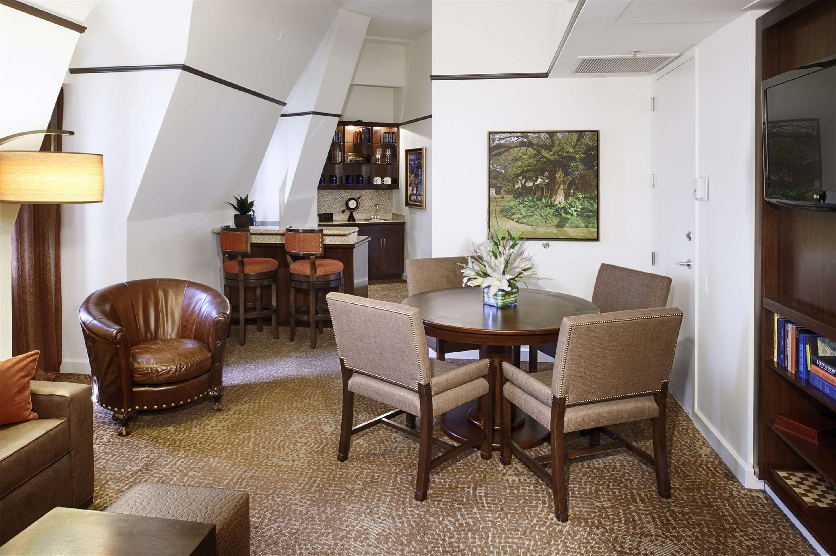 Guest room