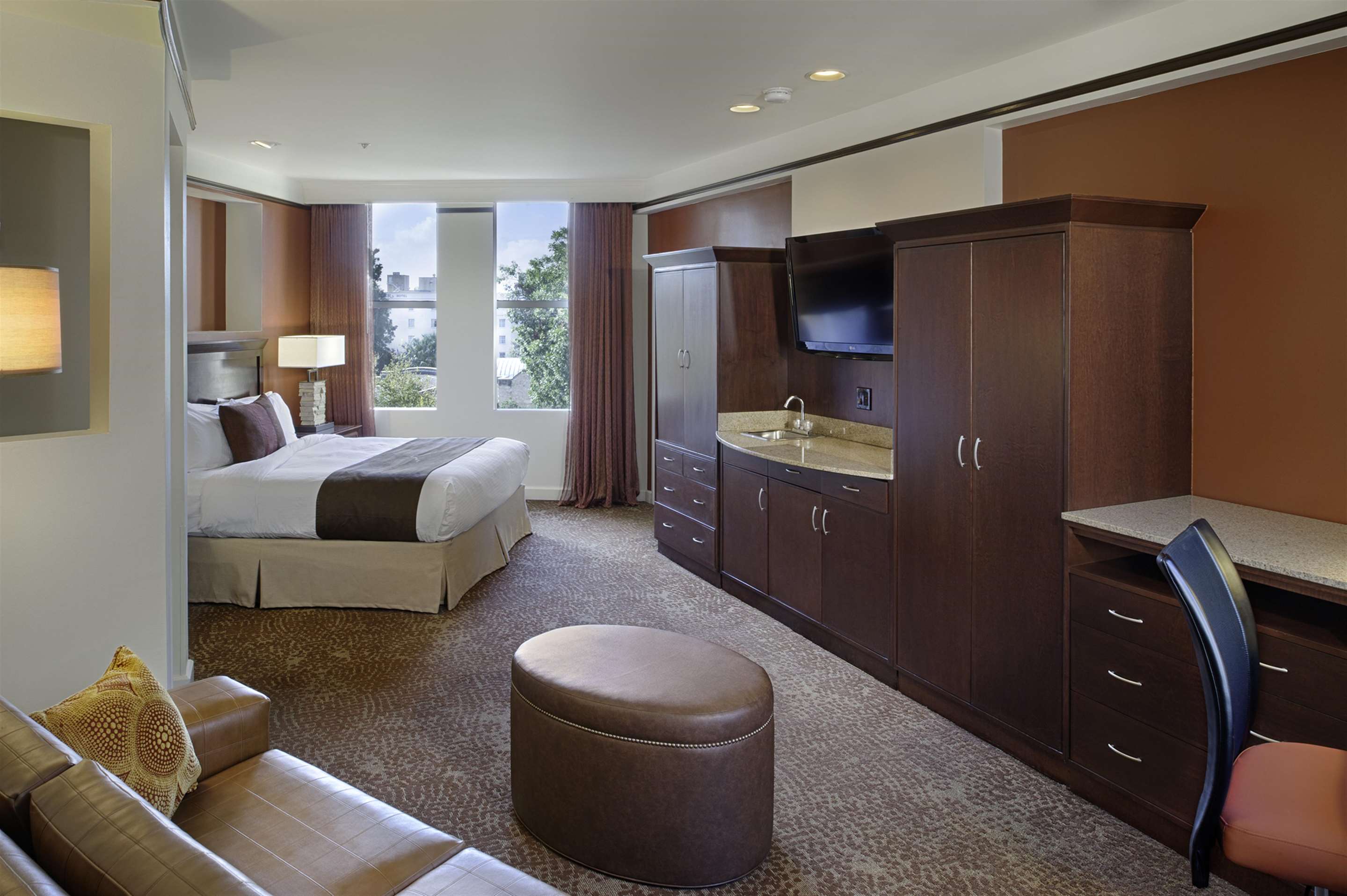 Guest room