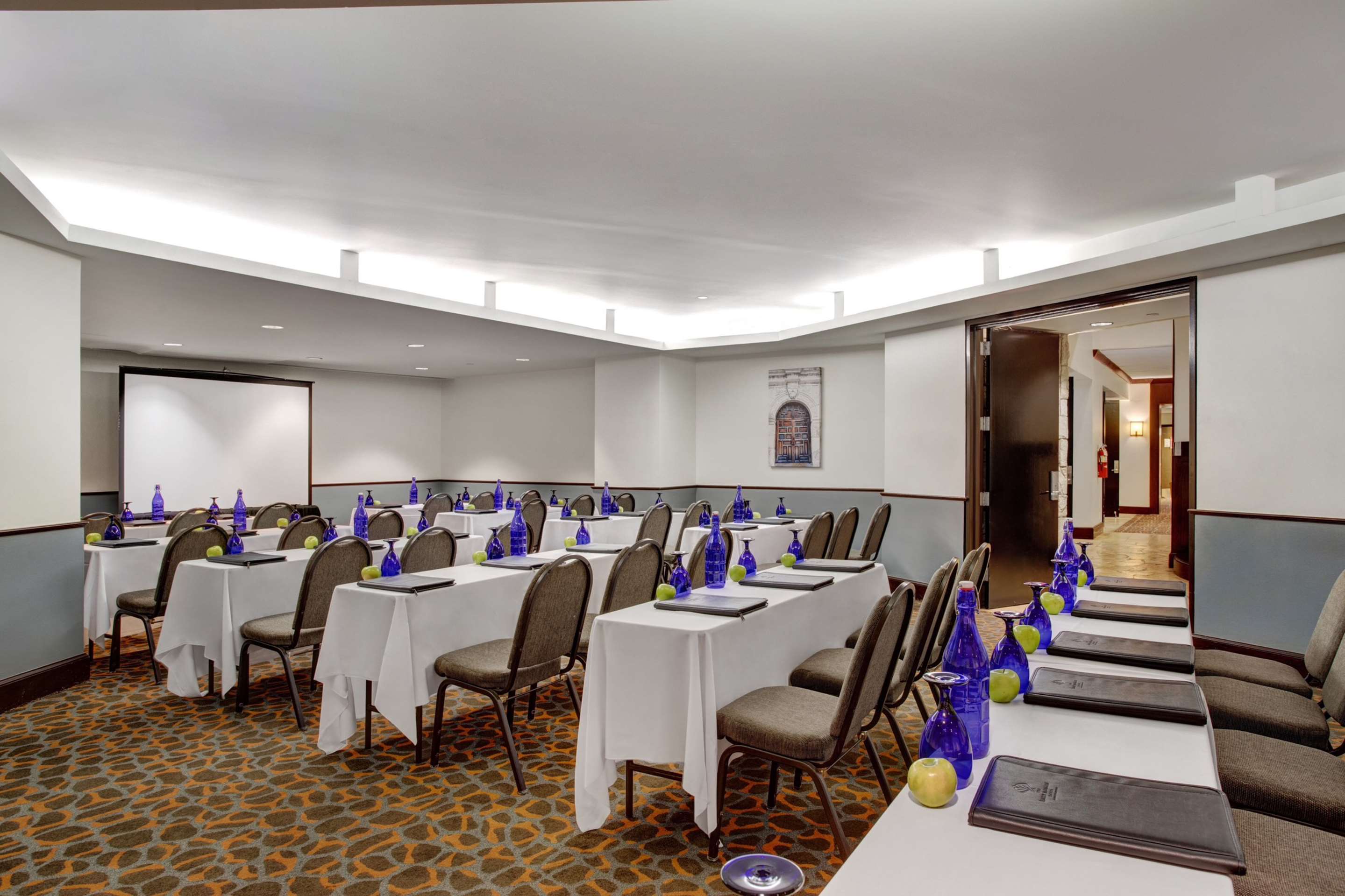 Meeting Room | The Emily Morgan San Antonio - a DoubleTree by Hilton